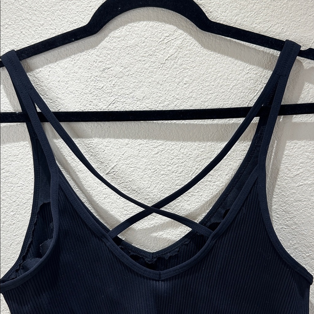 Vuori Black Ribbed Crisscross Back Crop Tank - Picture 6 of 6